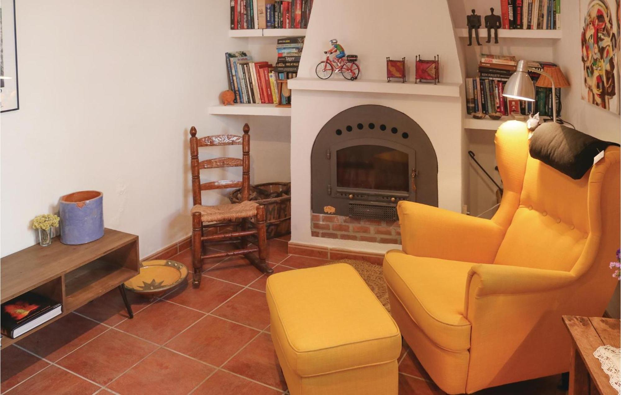 Nice Home In Canillas De Albaida With Wifi Εξωτερικό φωτογραφία