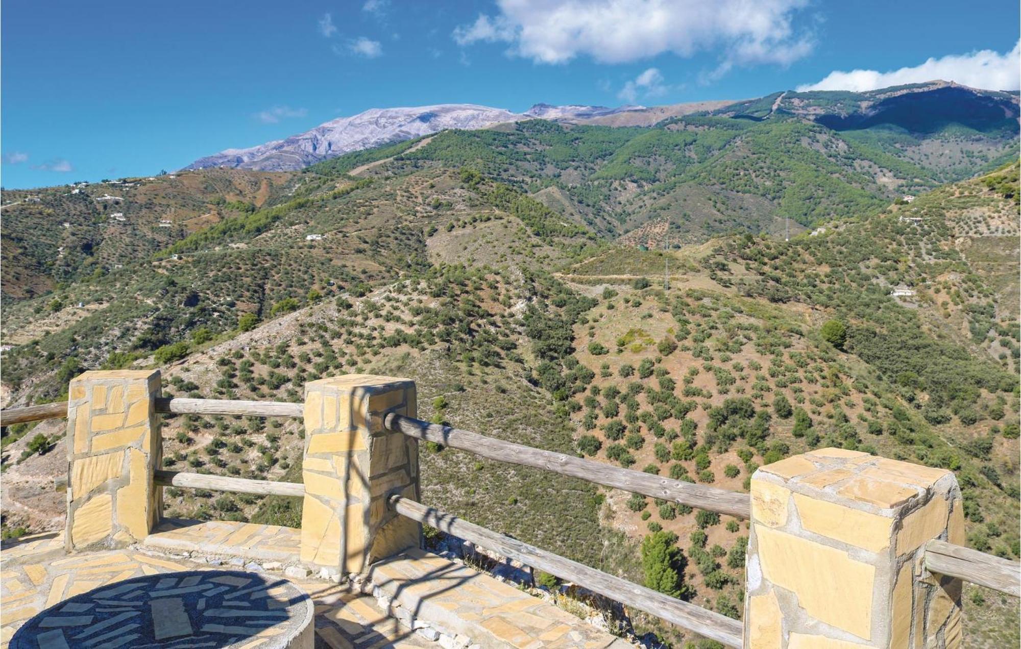 Nice Home In Canillas De Albaida With Wifi Εξωτερικό φωτογραφία